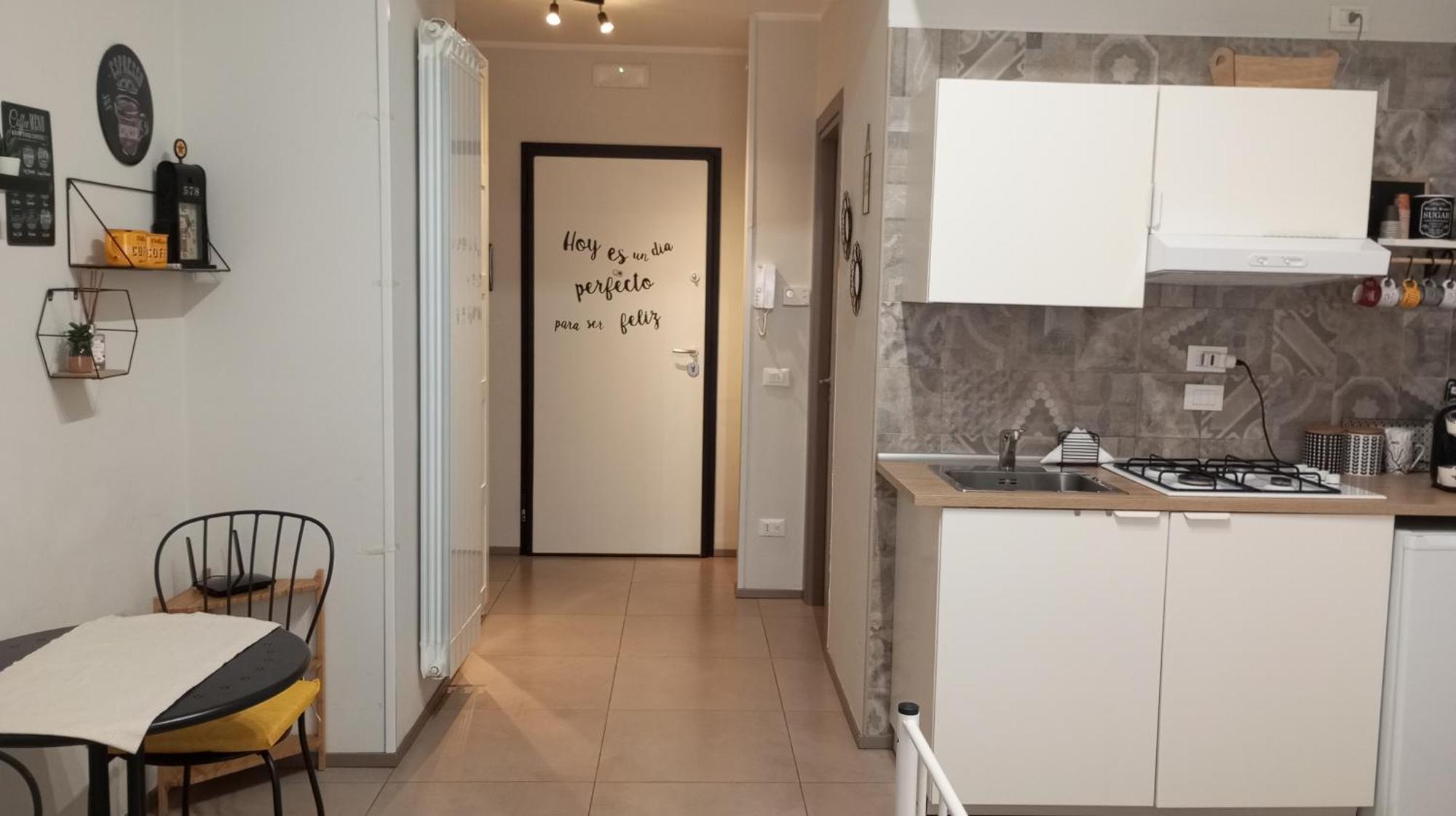 Holidaystudio Appartamento In Centro Σαλέρνο Εξωτερικό φωτογραφία