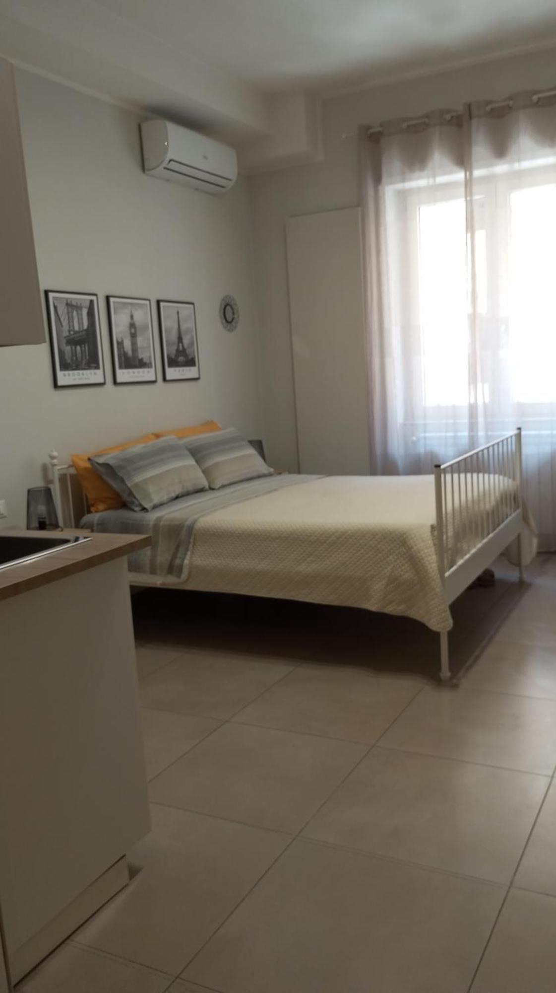 Holidaystudio Appartamento In Centro Σαλέρνο Εξωτερικό φωτογραφία