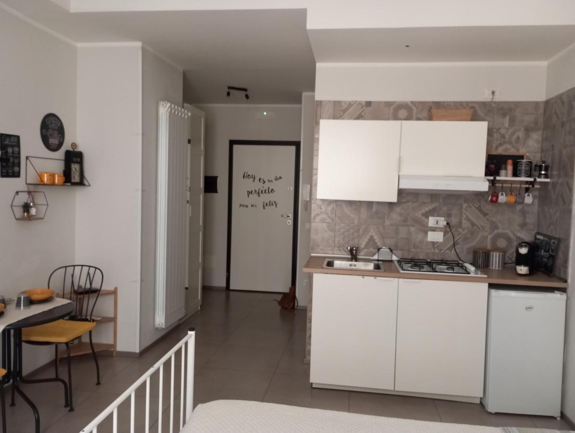 Holidaystudio Appartamento In Centro Σαλέρνο Εξωτερικό φωτογραφία